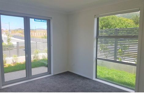 Photo of property in 58 Pateke Drive, Kenepuru, Porirua, 5022