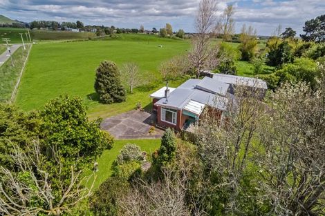 Photo of property in 23 Hennesey Road, Shannon, Palmerston North, 4474