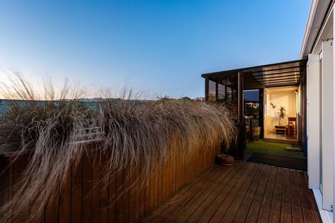 Photo of property in 2/11 Mervyn Place, Plimmerton, Porirua, 5026