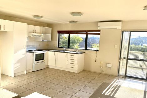 Photo of property in 13 Marbella Crescent, Oteha, Auckland, 0632