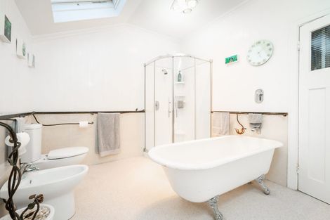 Photo of property in 30 Roxburgh Street, Mount Victoria, Wellington, 6011