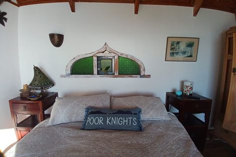 Photo of property in 102 Beach Road, Onerahi, Whangarei, 0110