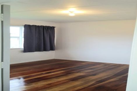 Photo of property in 4 Card Crescent, Featherston, 5710