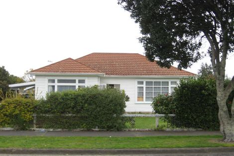 Photo of property in 33 Kings Drive, Levin, 5510