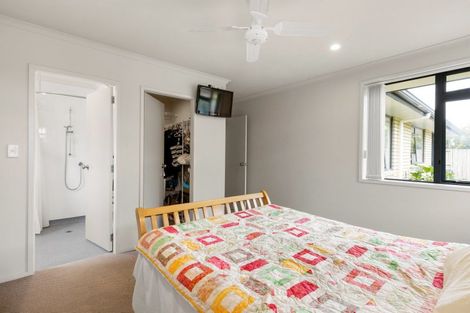 Photo of property in 5 Holcroft Place, Huntington, Hamilton, 3210