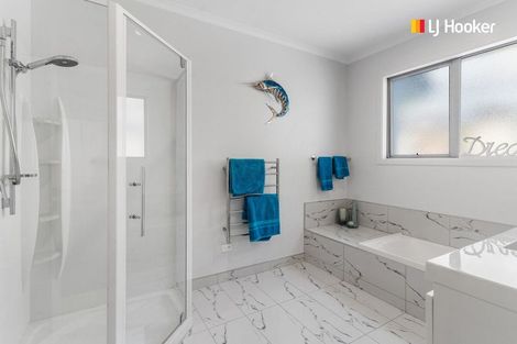 Photo of property in 218 Gladstone Road North, Mosgiel, 9024