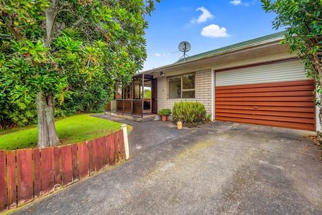 Photo of property in 1/58 Meadway, Sunnyhills, Auckland, 2010