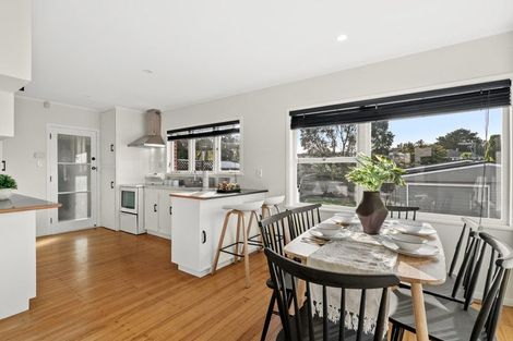 Photo of property in 23 Royston Street, Rosehill, Papakura, 2113