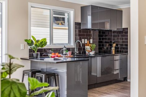 Photo of property in 156 Paremata Road, Paremata, Porirua, 5024