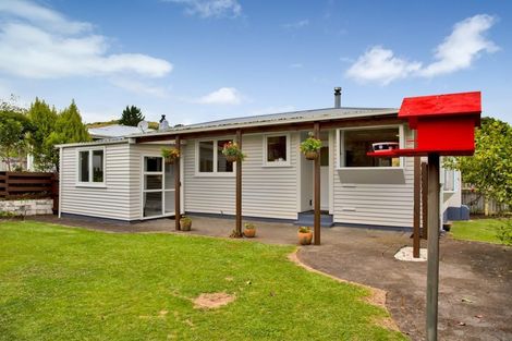 Photo of property in 7 Whakawhiti Street, Marfell, New Plymouth, 4310