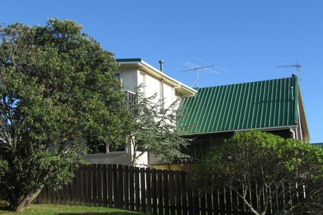 Photo of property in 2 Mervyn Place, Plimmerton, Porirua, 5026