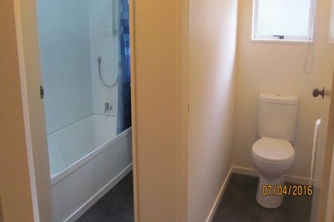 Photo of property in 2/17 Fitzherbert, Alicetown, Lower Hutt, 5010