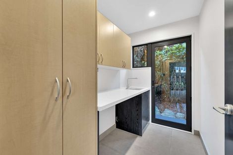 Photo of property in 6 Dunkeld Lane, Redcliffs, Christchurch, 8081