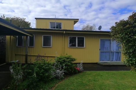 Photo of property in 5 Rennell Street, Frankleigh Park, New Plymouth, 4310