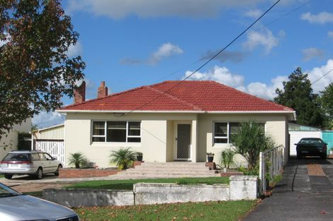 Photo of property in 1/43 Eastglen Road, Glen Eden, Auckland, 0602