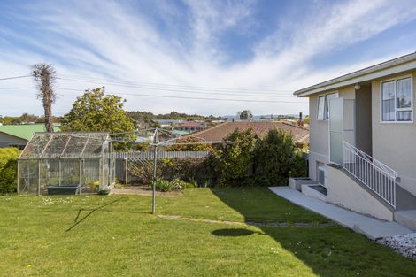 Photo of property in 19 Stuart Street, Holmes Hill, Oamaru, 9401