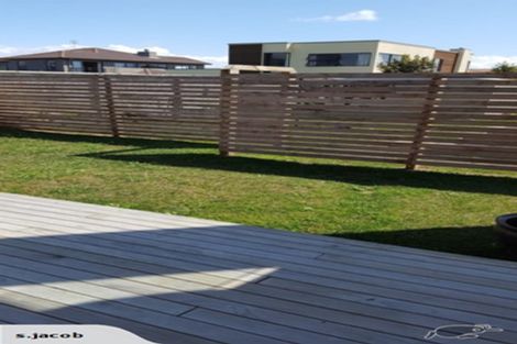 Photo of property in 20 Defender Crescent, Beachlands, Auckland, 2018