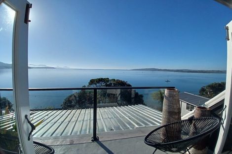 Photo of property in 102 Beach Road, Onerahi, Whangarei, 0110