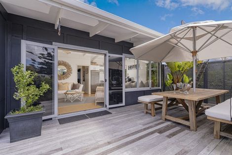 Photo of property in 55 Hornsea Road, Tairua, 3508