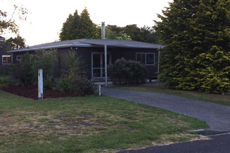Photo of property in 22 Ogilvie Road, Kinloch, Taupo, 3377
