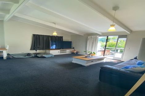 Photo of property in 2/14 Thalia Place, Totara Vale, Auckland, 0629