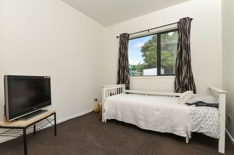 Photo of property in 15 Te Ironui Place, Huntington, Hamilton, 3210