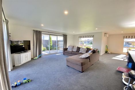 Photo of property in 25 Whiteoak Grove, Tinwald, Ashburton, 7700