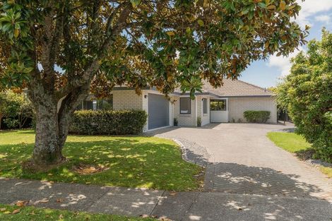 Photo of property in 14 Stableford Drive, Pyes Pa, Tauranga, 3112