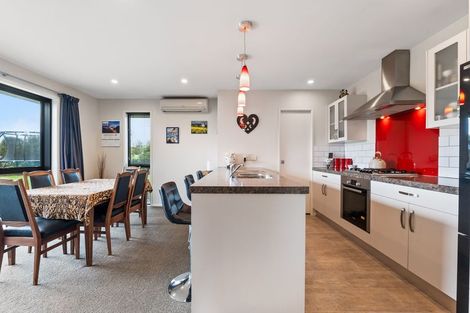 Photo of property in 170 Katene Road, Normanby, Hawera, 4675