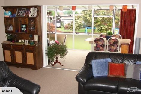 Photo of property in 19 Tennyson Drive, Owhata, Rotorua, 3010