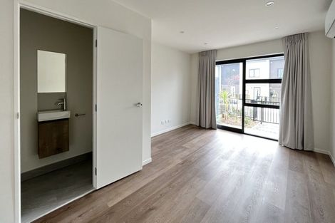 Photo of property in 5/60 Kelman Road, Kelston, Auckland, 0602