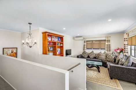 Photo of property in 22 Te Aramanu Crescent, Papakura, 2110