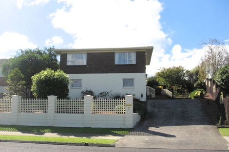 Photo of property in 7 Waikaremoana Place, Pakuranga Heights, Auckland, 2010
