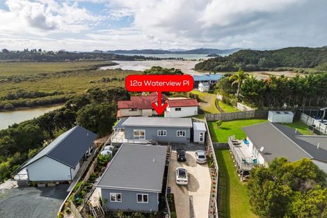 Photo of property in 12a Waterview Place, Haruru, 0204