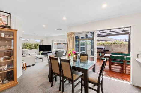 Photo of property in 18a Doment Crescent, Orewa, 0931