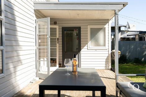 Photo of property in 8 Tomoana Road, Mahora, Hastings, 4120