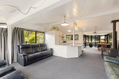 Photo of property in 87 Poplar Grove, Whalers Gate, New Plymouth, 4310