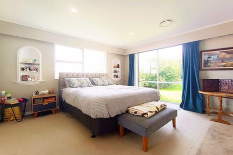 Photo of property in 33 Ernest Street, Ranui, Porirua, 5024