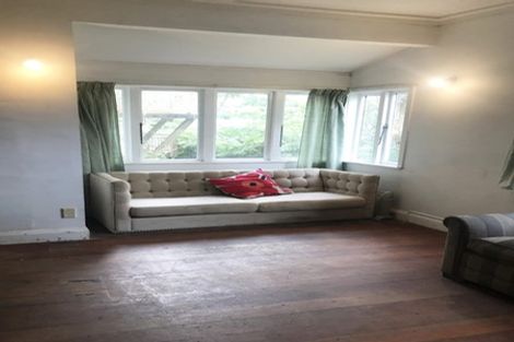 Photo of property in 19 Hadfield Terrace, Kelburn, Wellington, 6012