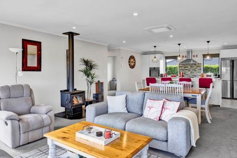 Photo of property in 472 Turuturu Road, Hawera, 4674