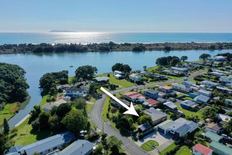 Photo of property in 41 Roretana Drive, Athenree, Katikati, 3177