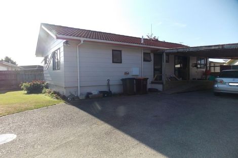 Photo of property in 83 Geraldine Crescent, Cloverlea, Palmerston North, 4412