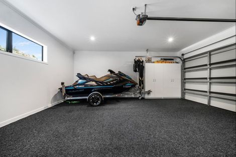 Photo of property in 5 Fern Lane, Whalers Gate, New Plymouth, 4310