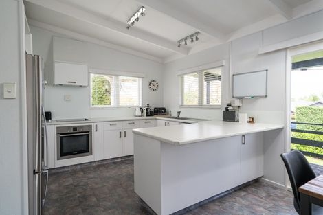 Photo of property in 14 Parata Street, Two Mile Bay, Taupo, 3330