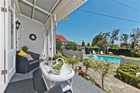 Photo of property in 17 Calliope Road, Devonport, Auckland, 0624