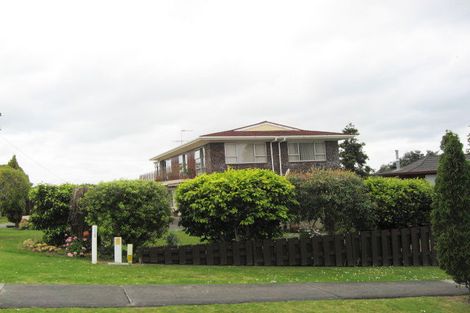 Photo of property in 2/5 Polkinghorne Drive, Manly, Whangaparaoa, 0930