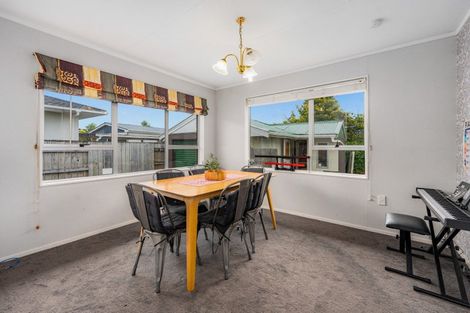 Photo of property in 7 Denver Place, Milson, Palmerston North, 4414