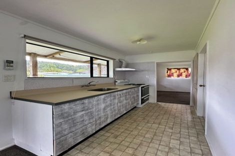 Photo of property in 396 Stokes Valley Road, Stokes Valley, Lower Hutt, 5019