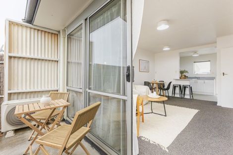 Photo of property in 94 Wynyard Crescent, Tamatea, Napier, 4112