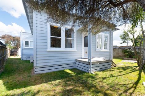 Photo of property in 1a Mahana Road, St Andrews, Hamilton, 3200